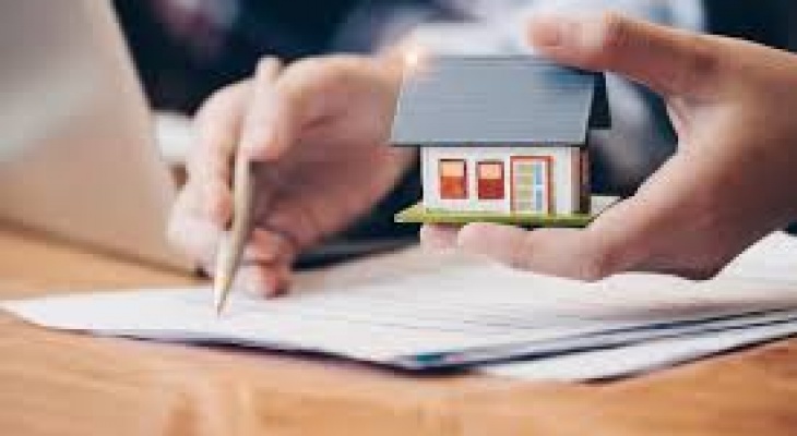 Bên bán không chịu giao giấy chứng nhận để cập nhật sang tên cho người mua