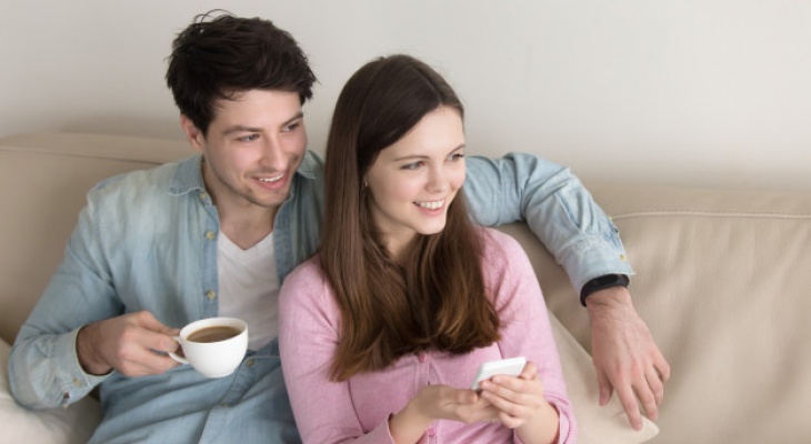 Sống thử trước khi kết hôn có vi phạm pháp luật không?